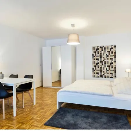 Ferienwohnung In Potsdam Babelsberg Naehe Berlin Exterior photo